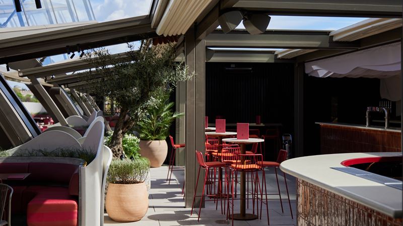 Discover Bar Arriba, a vibrant Mexican-inspired rooftop bar serving bold flavours, sharing plates and DJ sets throughout the week. Image courtesy of Olympia.