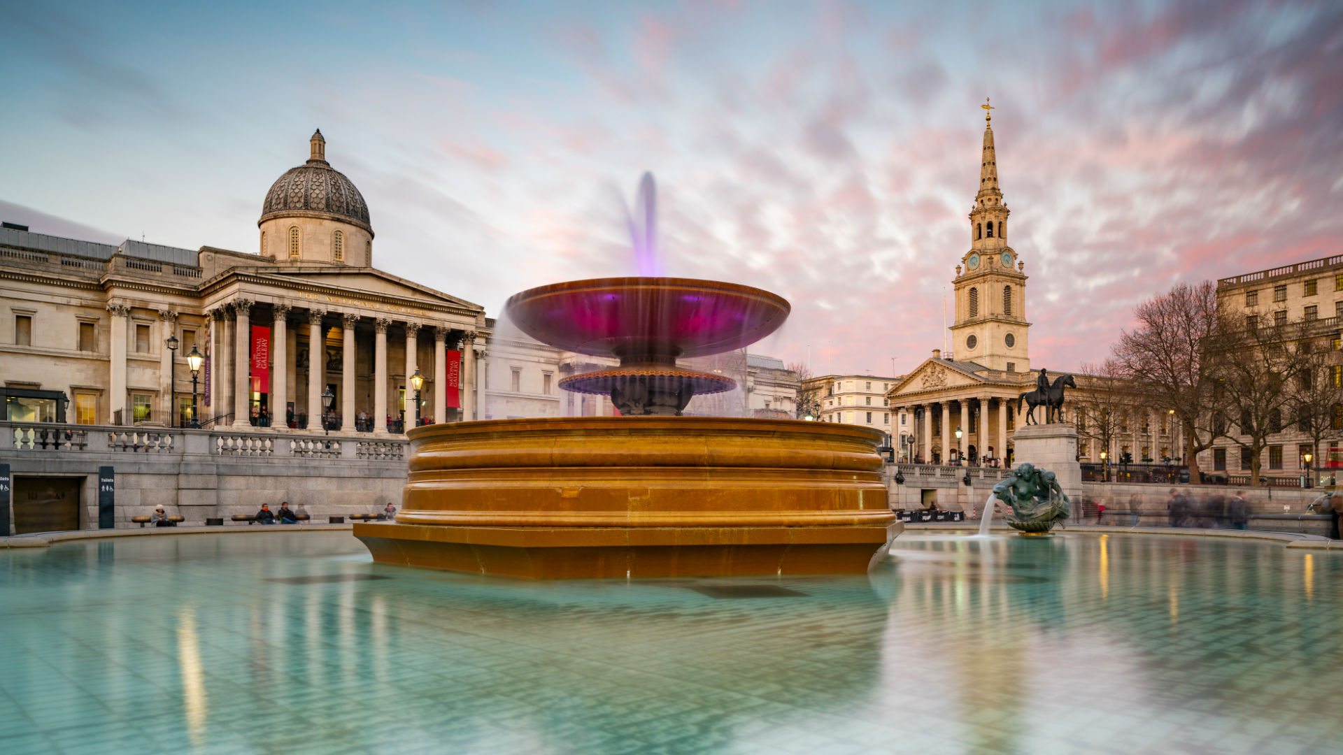 Architecture Trafalgar on sale Square